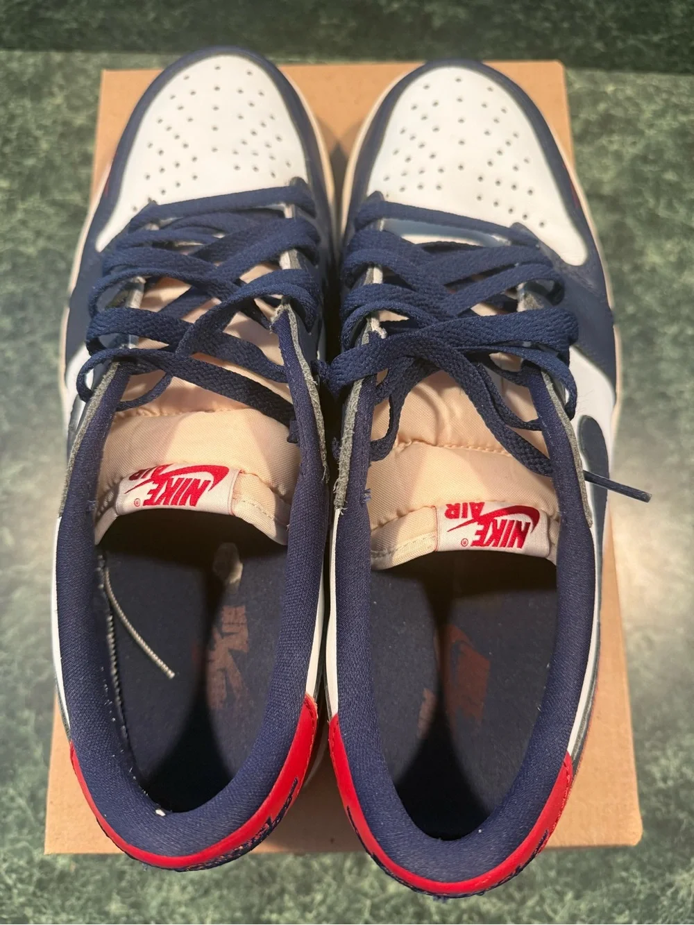 Jordan 1 Low Retro Low OG Howard University- Sneakers in Navy/White/Red